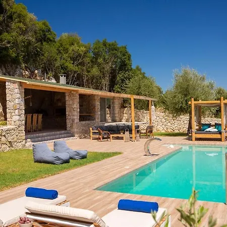 Modern Country With Stone-built Bbq Area Fternon
